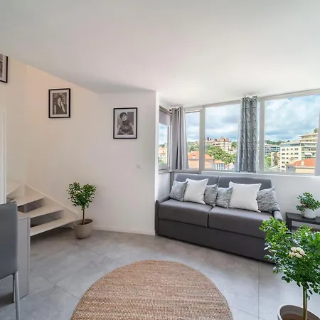 Duplex Centre De - Terrasse, Sunset & Pool * Cannes